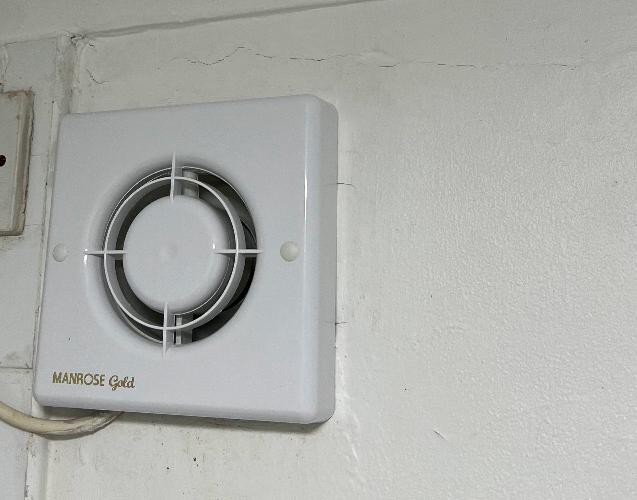 Moisture/Damp Control, The important of extractor fan's Moisture/Damp Control, The important of extractor fan's